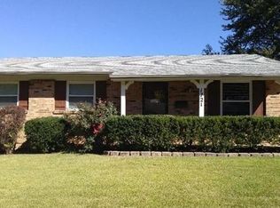 1721 Saddle Ridge Dr, Florissant, MO 63031