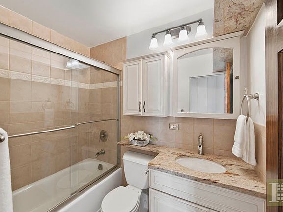 5th image of 77 Bleecker St APT 1022