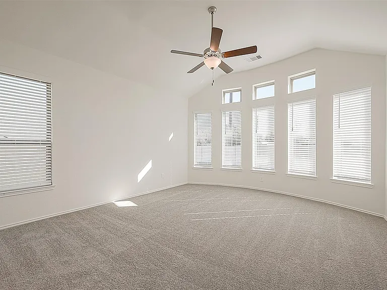1303 Munson Valley Rd — Photo 37