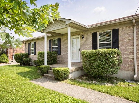 2nd image of 134 Seminole Ct