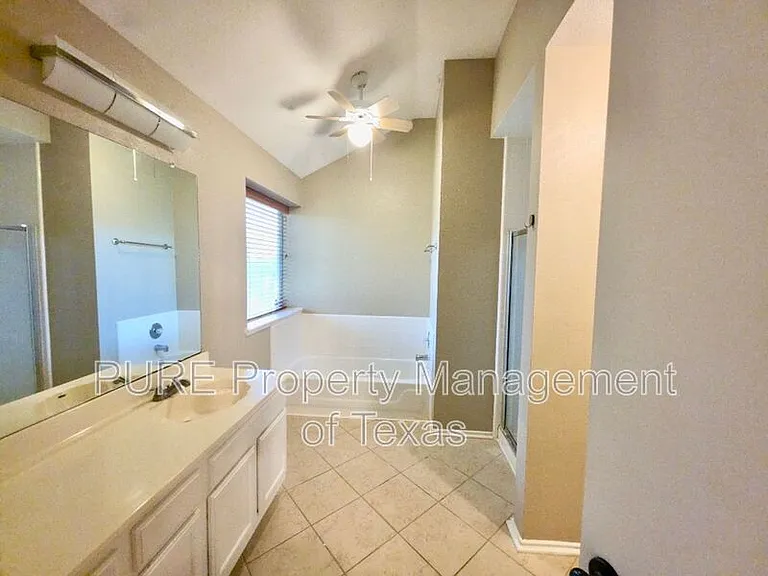 1604 Copperhead Cv — Photo 17