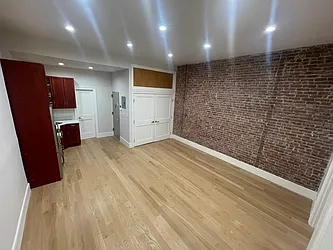 Rented by MB Capital Assets