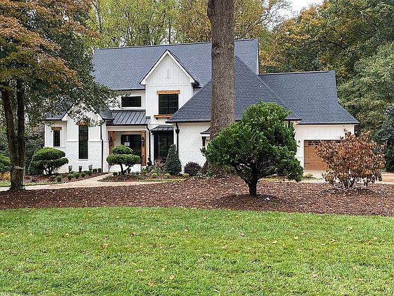 3rd image of 4610 Town And Country Dr