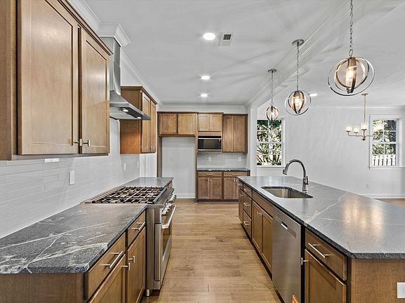4th image of 22236 Merlot Dr