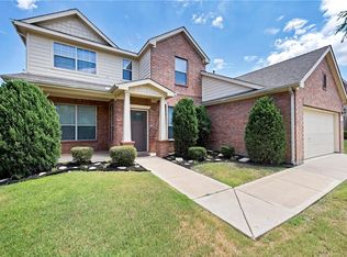 2936 Hollow Valley Dr, Fort Worth, TX 76244