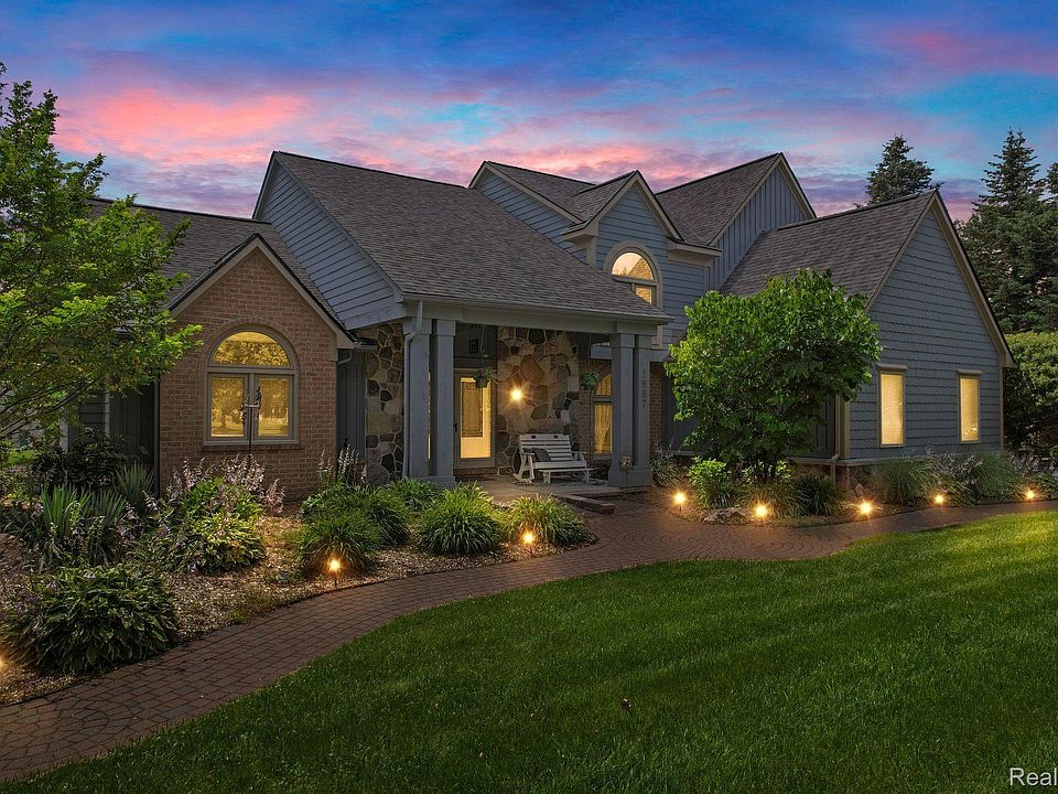 1st image of 1887 Wood Parke Ln