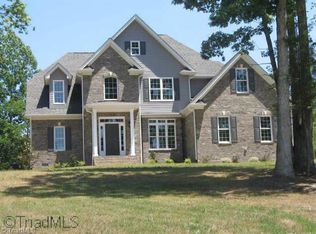 163 Scarlett Oak Ct, Reidsville, NC 27320