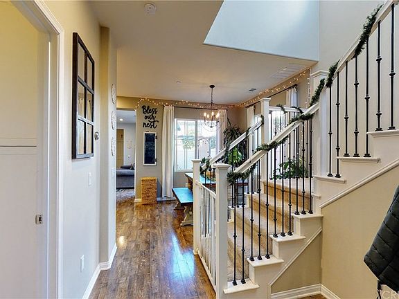 2nd image of 3353 Kings Canyon Dr
