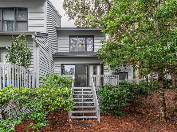 2nd image of 19 Lemoyne Avenue #65