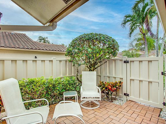 3rd image of 10065 53rd Way S APT 1102