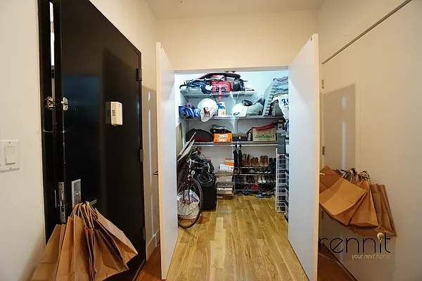 Rented by Rennit Inc. | media 21