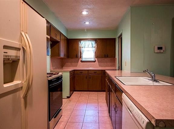 2nd image of 8517 Spearman Dr