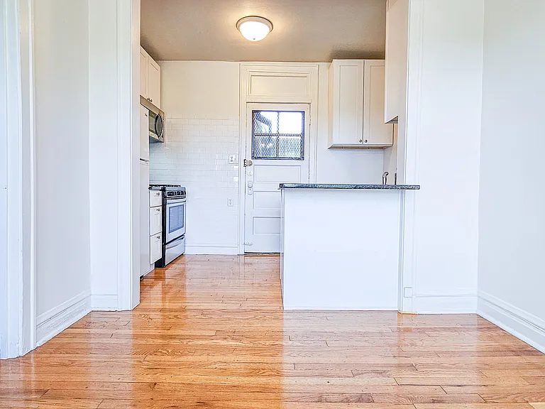 4260 N Clark St #1E — Photo 5
