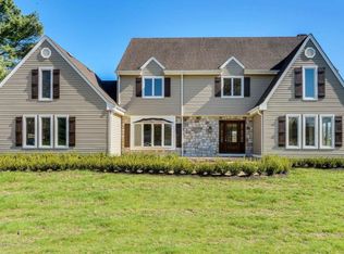 8 Blackbriar Dr, Colts Neck, NJ 07722