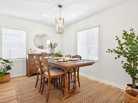 3rd image of 42327 Palisades Dr