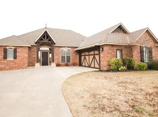 804 Carol Ann Pl, Moore, OK 73160