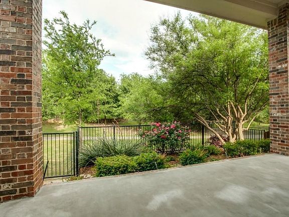 2nd image of 5498 Brookhill Ln