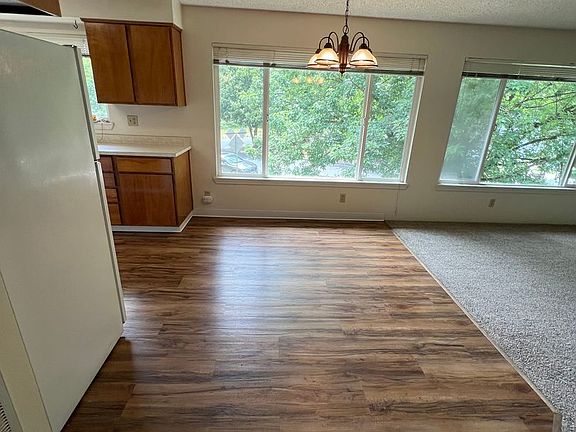 5th image of 2187 & 2189 NW North Hill Dr #2187