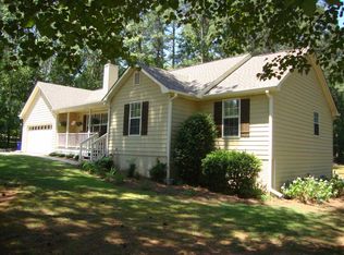42 Posey Woods Dr, Newnan, GA 30265