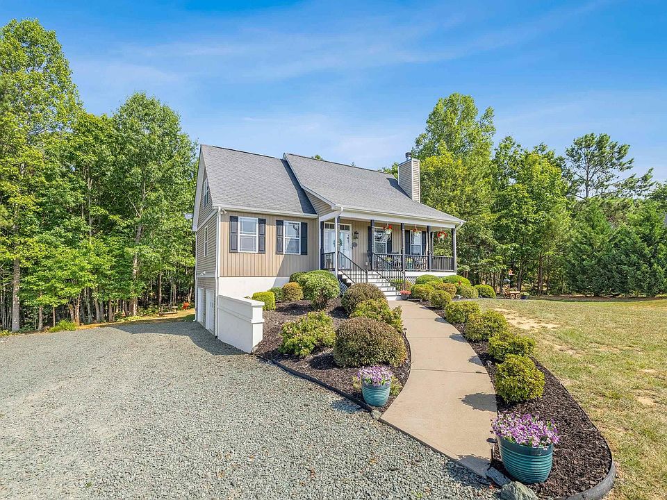 1st image of 306 Rosewood Dr