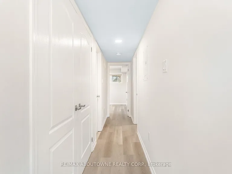 2441 Greenwich Dr #1 — Photo 23