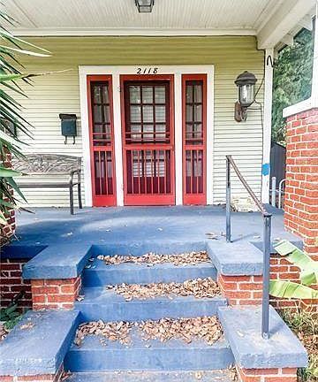 2nd image of 2118 W Beauregard St