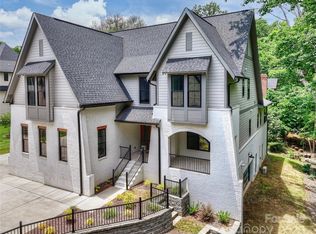 7011 Chateau Bordeaux Ln, Charlotte, NC 28270