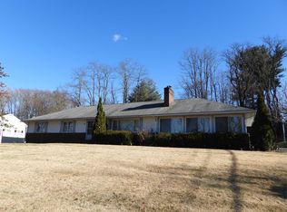 53 Clover Hill Dr, Poughkeepsie, NY 12603