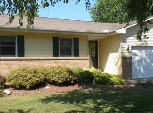 813 Walt Lake Trl, Sandusky, OH 44870