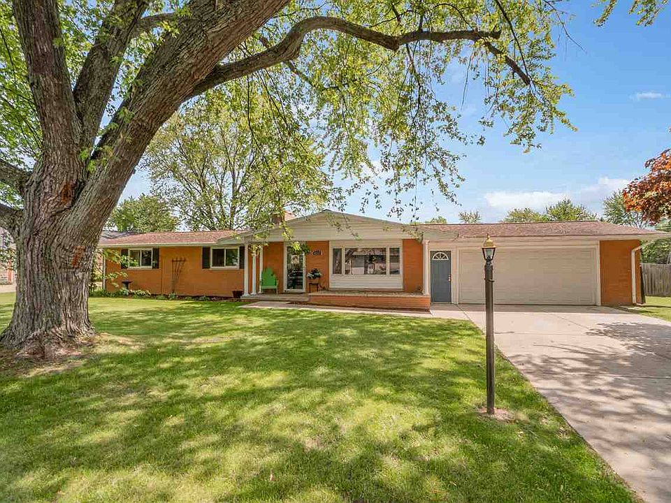 1st image of 4717 Willow Dr