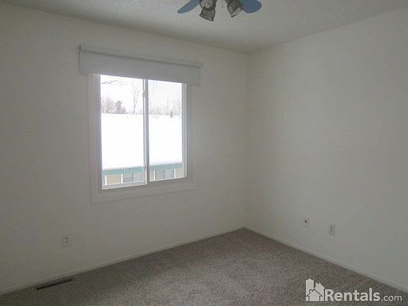 4th image of 2713 Terraceview Ct N