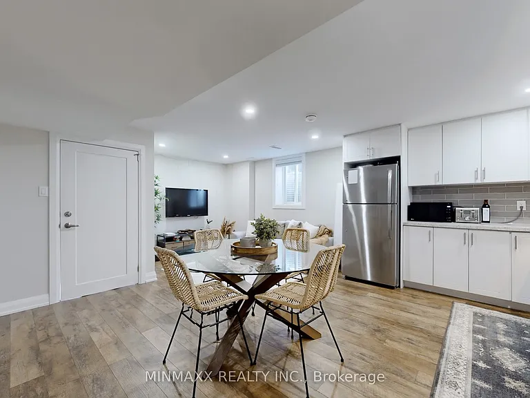 419 Wettlaufer Ter — Photo 20
