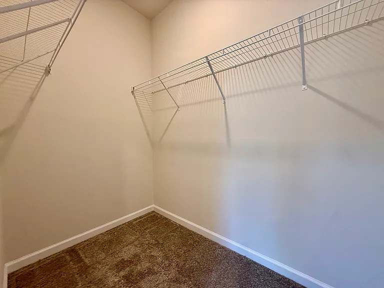 614 Sadie Cir — Photo 14