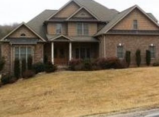 730 Ridgefield Rd, Elizabethton, TN 37643