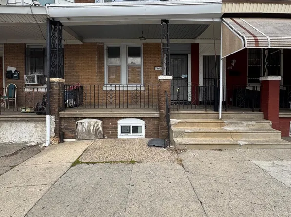 2105 S 65th St, Philadelphia, PA 19142