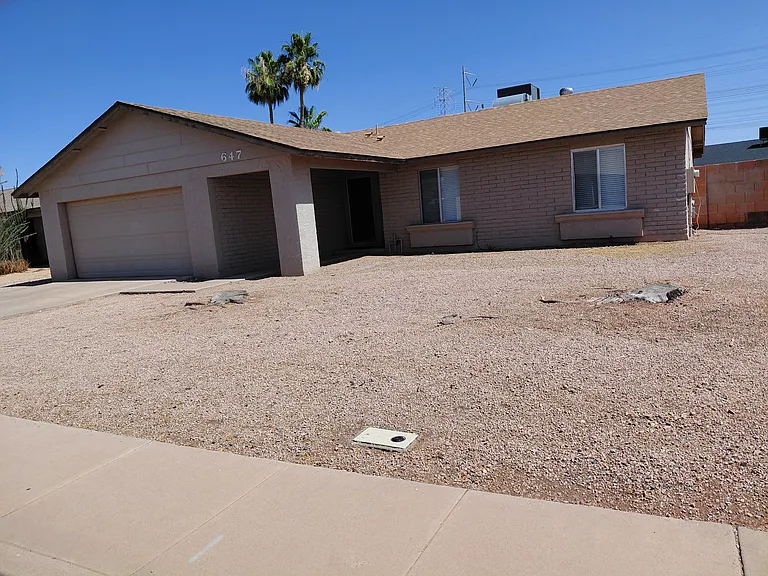 647 W Pantera Ave — Photo 1