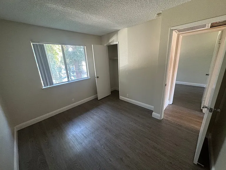 3259 Marshall Way #21 — Photo 13