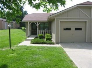 1802 Buckingham St, Saint Joseph, MO 64506