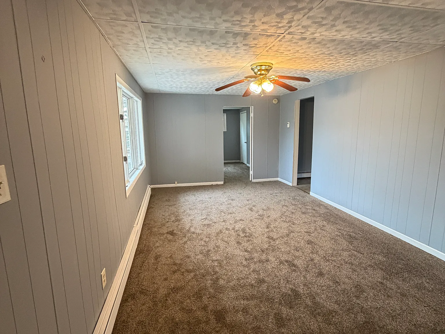 2 bed, $1,100 — Photo 1