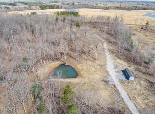 372 Perkins Trl, Deer Lodge, TN 37726