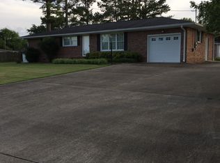 1310 Raby Ave, Shelbyville, TN 37160