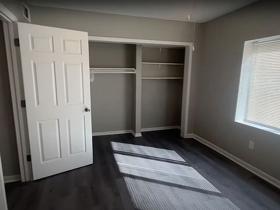 3rd image of 1301 Brush Creek Blvd APT 1C