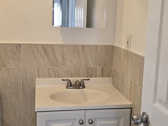 3rd image of 115-68 203rd St #2