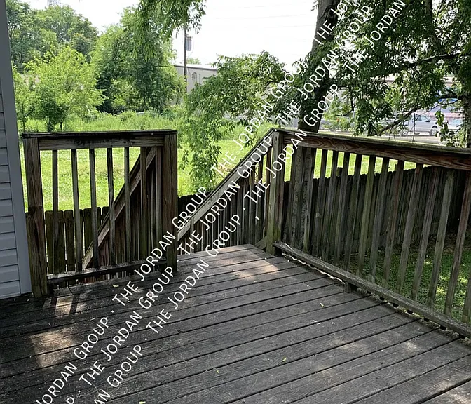 73 Robertson St — Photo 16