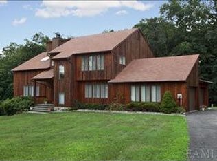 22 Apple Hill Dr, Cortlandt Manor, NY 10567