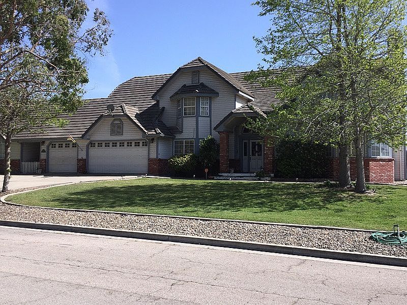 1st image of 1360 Foxenwood Dr