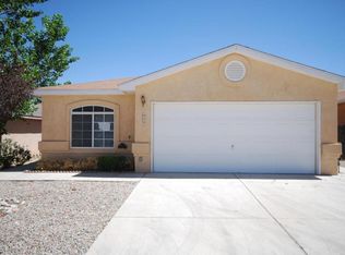 9208 London Ave SW, Albuquerque, NM 87121