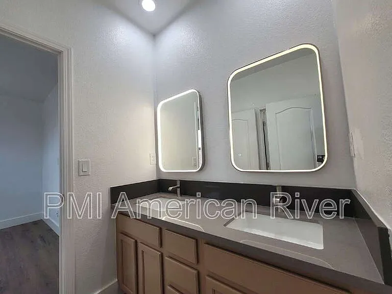 4265 Thalia Way — Photo 14