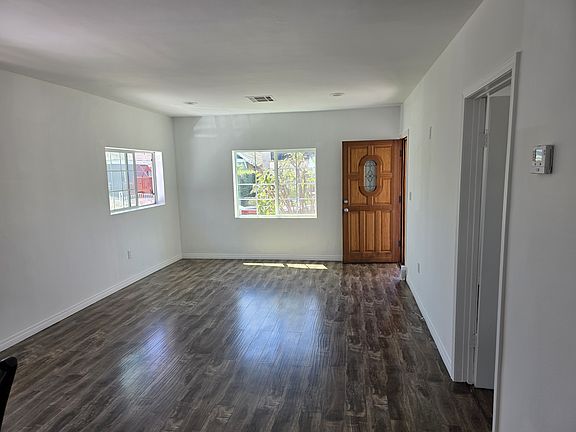 3rd image of 1638 S Berendo St