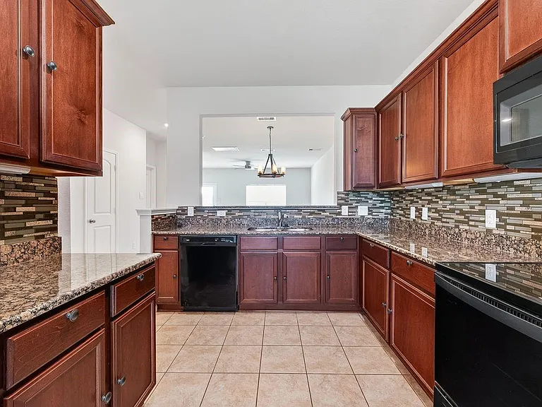 228 Elm Patch Dr — Photo 36